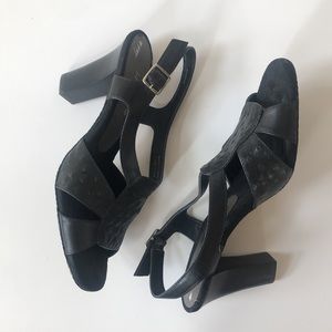 Liz Claiborne Chunky Black Leather Heel